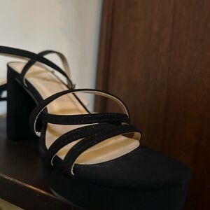 Bonnibel Black Women's Sandals / Heels